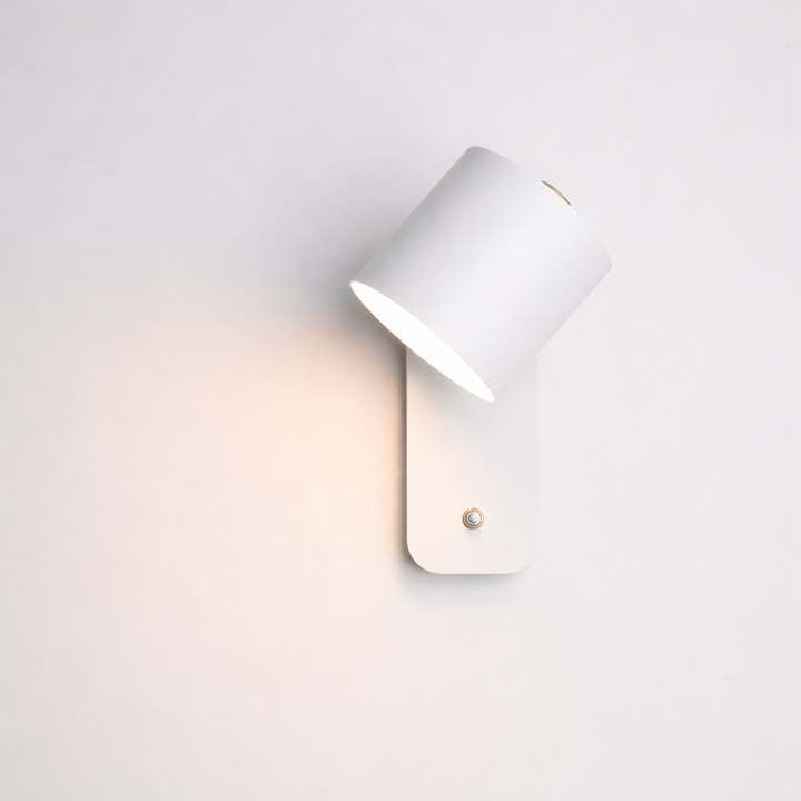 Arles Wall Light